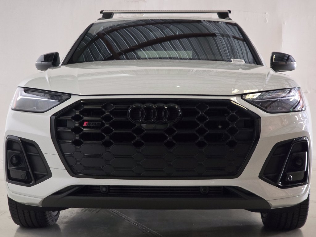 Certified 2023 Audi SQ5 Premium Plus w/ Premium Plus Package AWD/4WD image 2