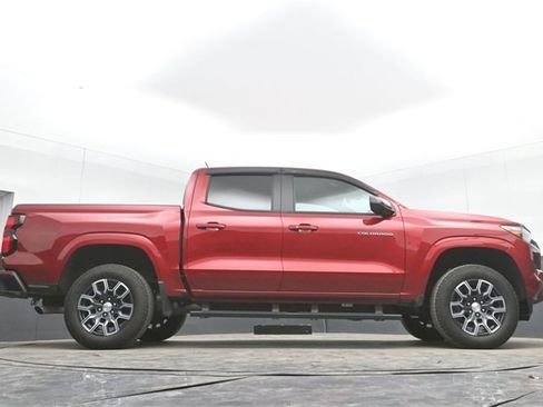 Used 2024 Chevrolet Colorado LT w/ LT Convenience Package III image 47