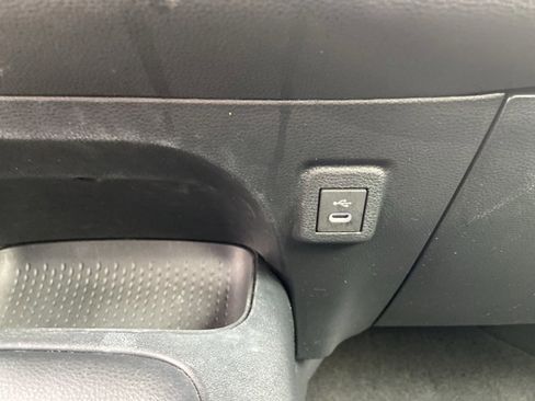 Used 2024 Toyota Corolla LE image 39