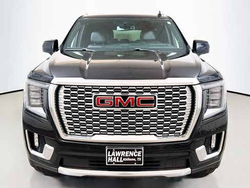Used 2023 GMC Yukon XL Denali AWD/4WD image 2
