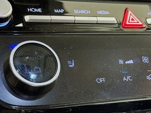 Used 2025 Hyundai Tucson SEL image 17