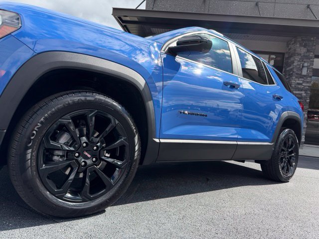 Used 2025 GMC Terrain Elevation w/ Elevation Premium Package AWD/4WD image 24