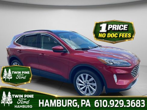 Used 2022 Ford Escape Titanium w/ Titanium Elite Package AWD/4WD image 1