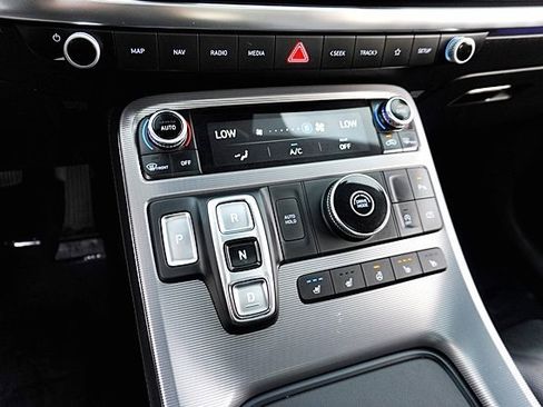 Certified 2023 Hyundai Palisade Calligraphy image 32