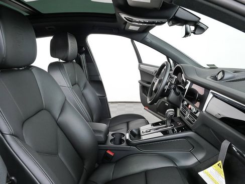 New 2026 Porsche Macan S image 24