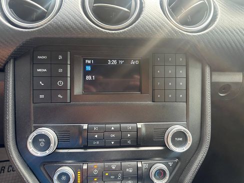 Used 2021 Ford Mustang Coupe RWD image 15