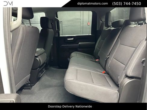 Used 2024 Chevrolet Silverado 2500 Custom AWD/4WD image 25