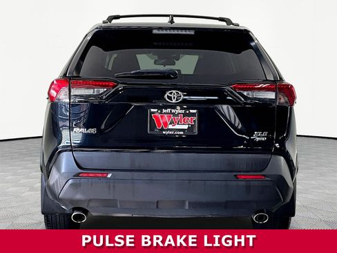 Used 2019 Toyota RAV4 XLE w/ Convenience Package AWD/4WD image 5