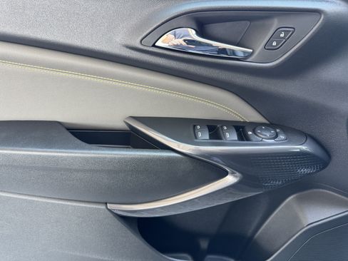 New 2025 Chevrolet Trax ACTIV w/ Driver Confidence Package image 9