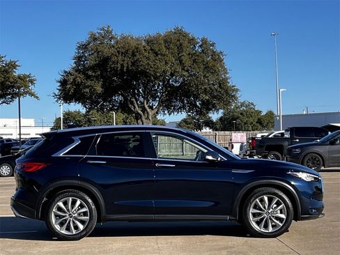 Used 2021 INFINITI QX50 Luxe image 3