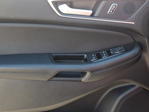 Used 2017 Ford Edge SEL w/ Equipment Group 201A image 10