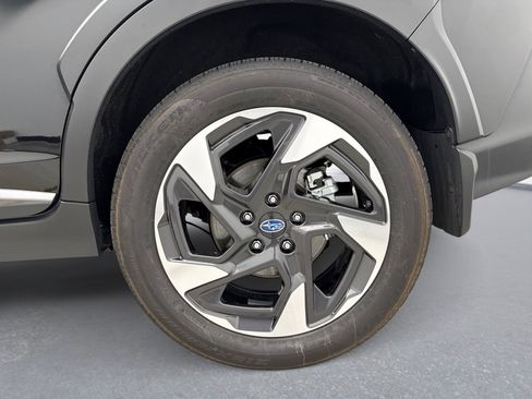 Used 2025 Subaru Crosstrek 2.5i Limited AWD/4WD image 28