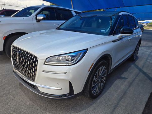 Used 2025 Lincoln Corsair Reserve AWD/4WD image 1