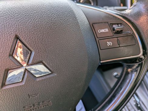 Used 2021 Mitsubishi Outlander Sport SE image 41