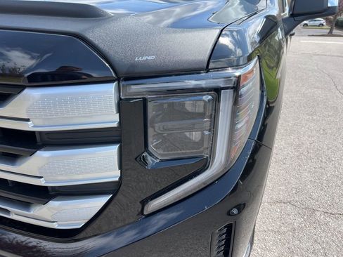 Used 2024 GMC Sierra 1500 SLE image 9