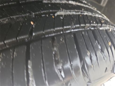 Certified 2018 Ford EcoSport SES w/ SES Cold Weather Package image 12