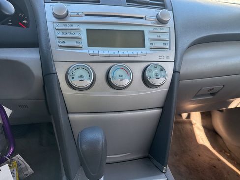 Used 2008 Toyota Camry LE image 16