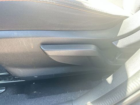 Used 2019 Subaru Crosstrek 2.0i Premium image 39