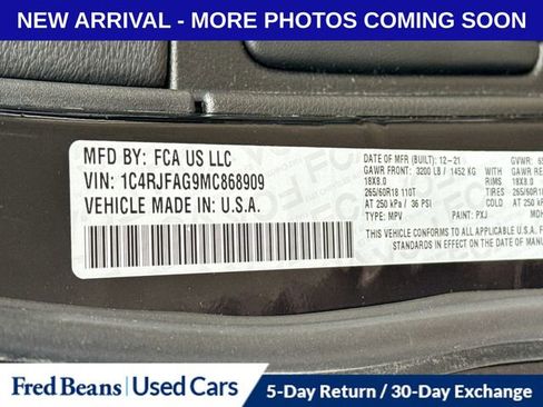 Used 2021 Jeep Grand Cherokee Laredo image 15