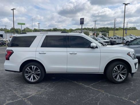 Used 2021 Ford Expedition Limited RWD image 2