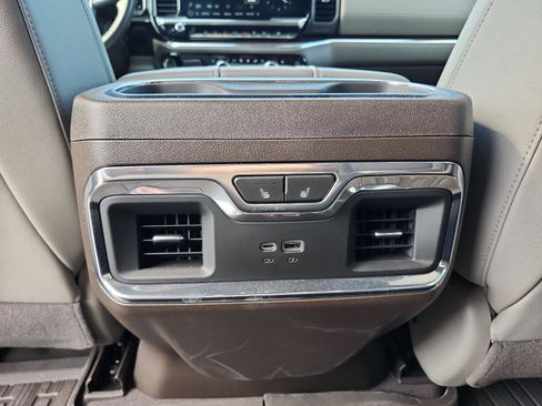 Certified 2024 GMC Sierra 1500 SLT w/ SLT Premium Plus Package image 17