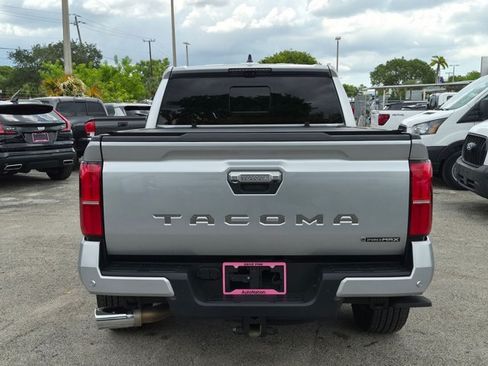 Used 2024 Toyota Tacoma Limited AWD/4WD image 6