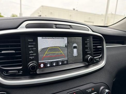 Used 2019 Kia Sorento SX w/ SX Touring Package AWD/4WD image 18