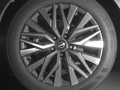 Used 2025 Nissan Altima 2.5 SV image 12