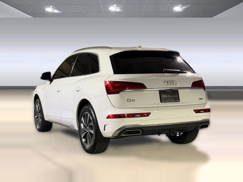 Used 2023 Audi Q5 2.0T Premium Plus w/ Premium Plus Package AWD/4WD image 3