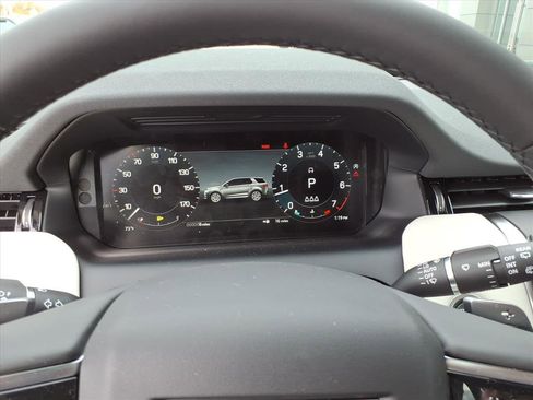 New 2025 Land Rover Discovery Sport S image 17