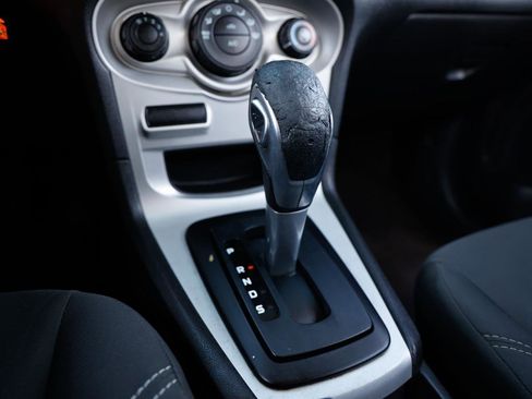 Used 2015 Ford Fiesta SE image 34