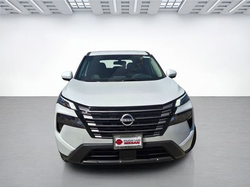 New 2026 Nissan Rogue SV FWD image 2