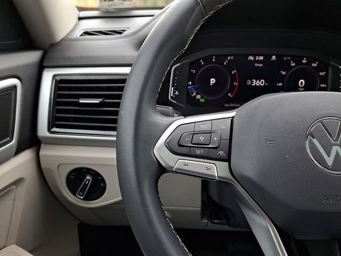 Certified 2022 Volkswagen Atlas SEL image 21