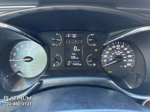 Used 2020 Toyota Sequoia Platinum image 11