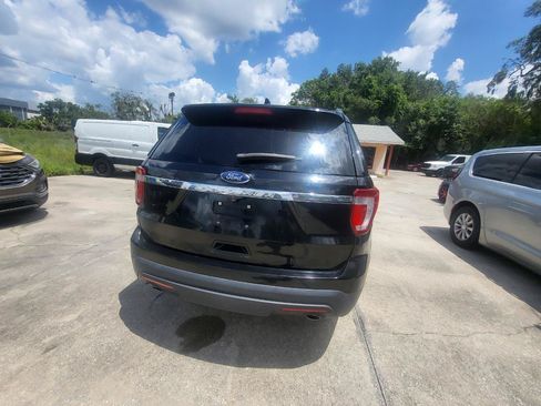 Used 2017 Ford Explorer FWD image 13
