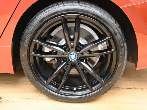Used 2022 BMW 330e w/ M Sport Package RWD image 11