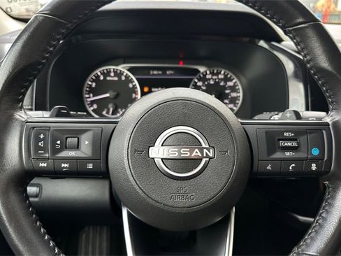 Used 2025 Nissan Pathfinder SV image 26