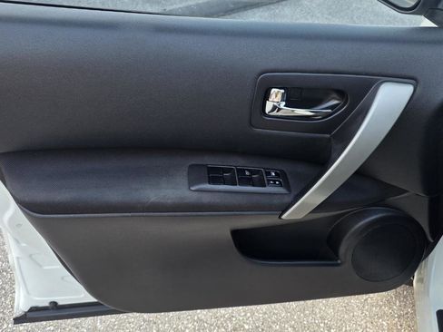 Used 2014 Nissan Rogue S w/ Convenience Package image 7