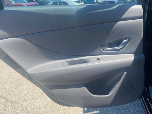 Used 2023 Hyundai Elantra SEL w/ Convenience Package FWD image 15