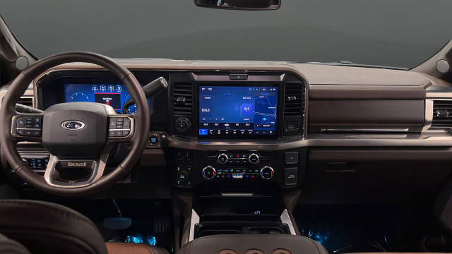 Used 2025 Ford F250 King Ranch AWD/4WD image 11