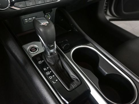 Used 2024 Nissan Altima 2.5 SV image 14