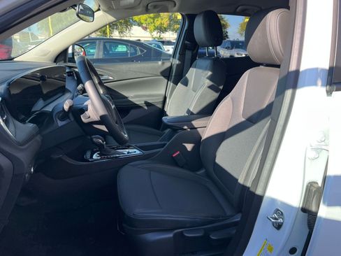 Used 2025 Buick Encore GX Preferred image 24
