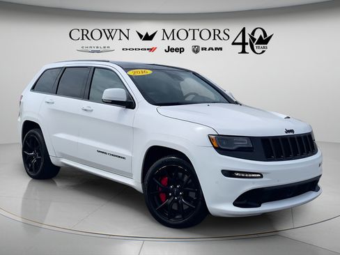 Used 2016 Jeep Grand Cherokee SRT AWD/4WD image 3