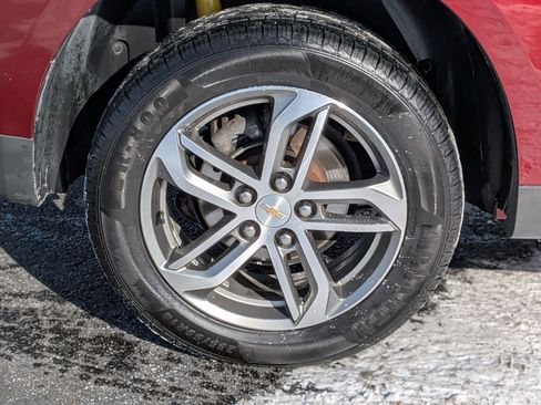 Used 2017 Chevrolet Equinox Premier w/ Enhanced Convenience Package image 11