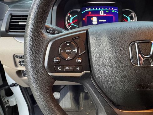 Used 2019 Honda Pilot LX image 36
