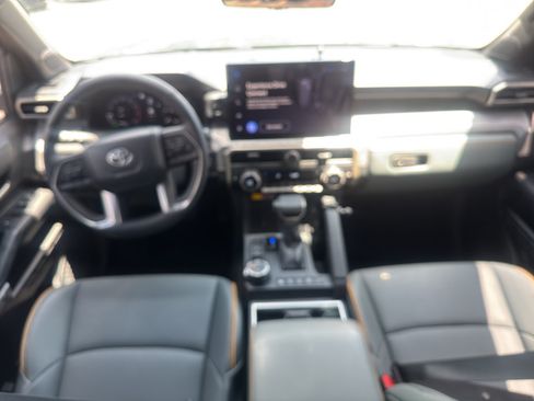 Used 2024 Toyota Tacoma 4x4 Double Cab Hybrid image 10
