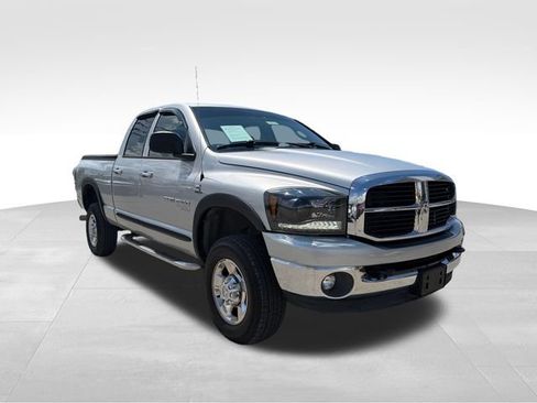 Used 2006 Dodge Ram 2500 Truck SLT w/ Quad Cab Big Horn Value Group AWD/4WD image 3