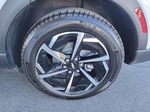 New 2026 Chevrolet Equinox EV LT FWD image 22