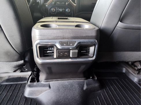 Used 2019 Chevrolet Silverado 1500 High Country w/ Technology Package AWD/4WD image 12