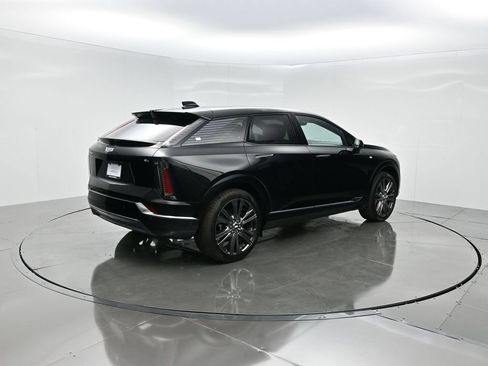 New 2027 Cadillac Optiq Premium Sport w/ LPO, Floor Liner Package AWD/4WD image 6